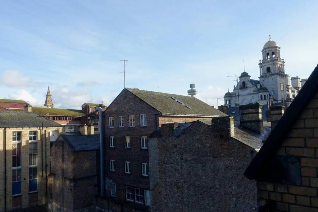 Stylish City-Centre Apartment With Balcony Liverpool Exterior foto