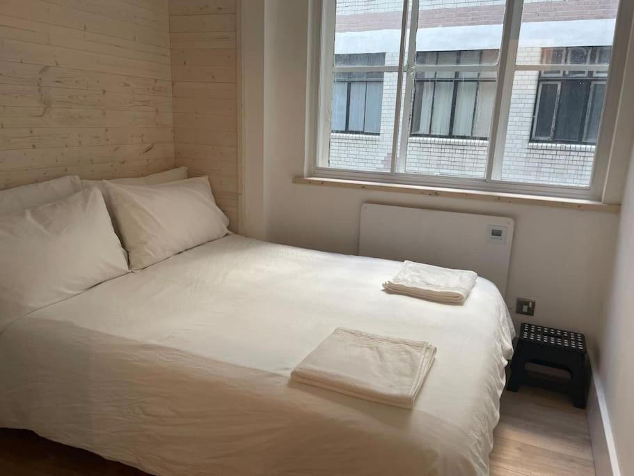 Stylish City-Centre Apartment With Balcony Liverpool Exterior foto